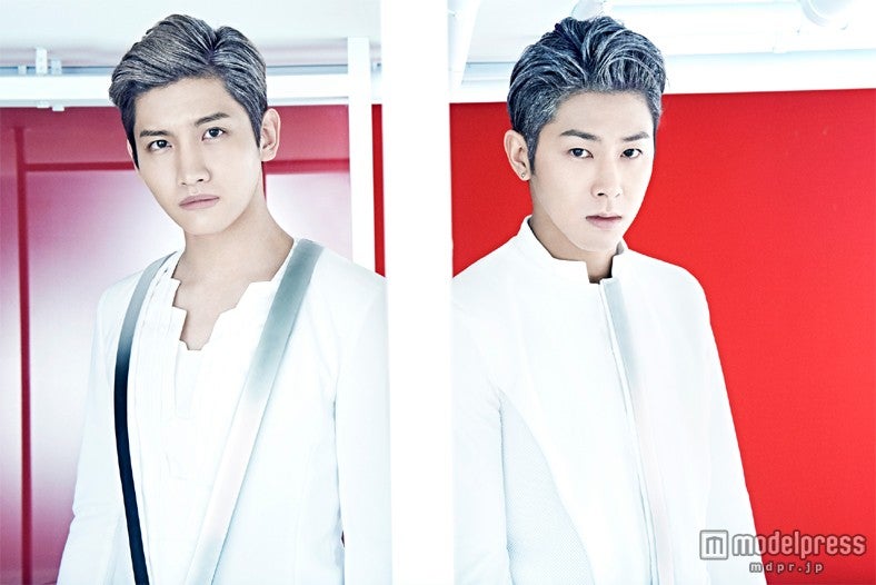 6日に新アルバム「TIME」をリリースした東方神起（左から：チャンミン、ユンホ）