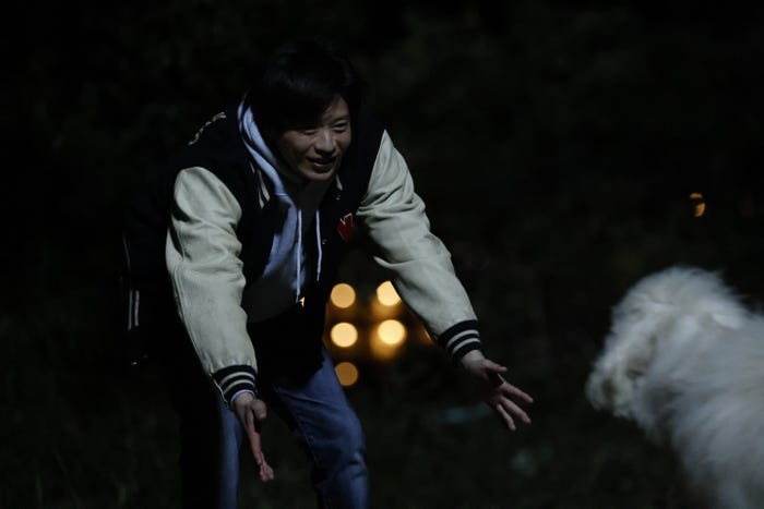 田中圭、ベック(C)2022「ハウ」製作委員会