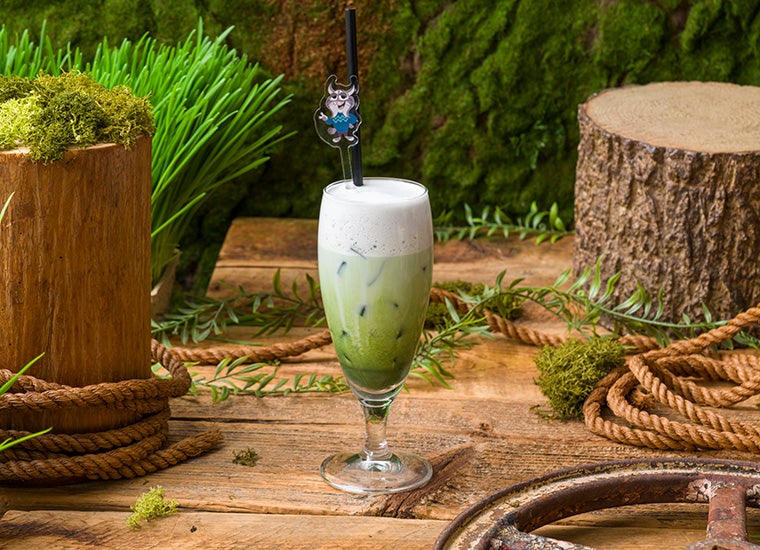 ＜パウバート＞マッチャラテ　税込990円（C）Disney