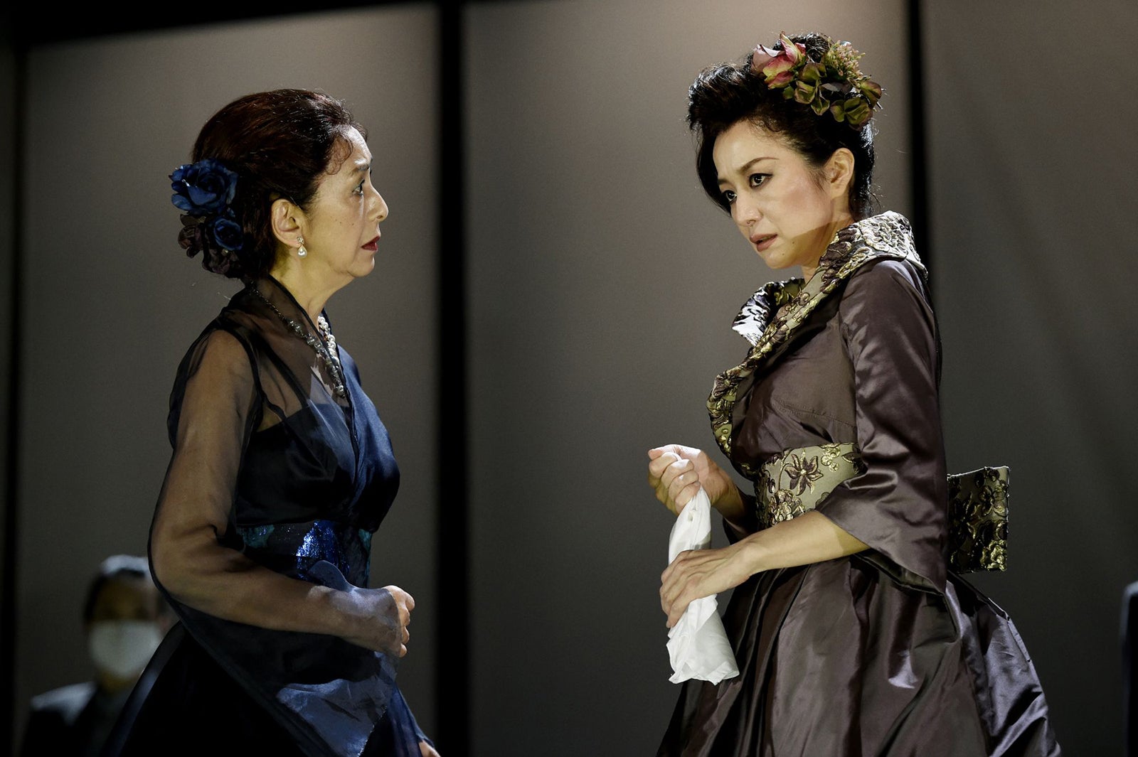 舞台「危険な関係」より（撮影：細野晋司）