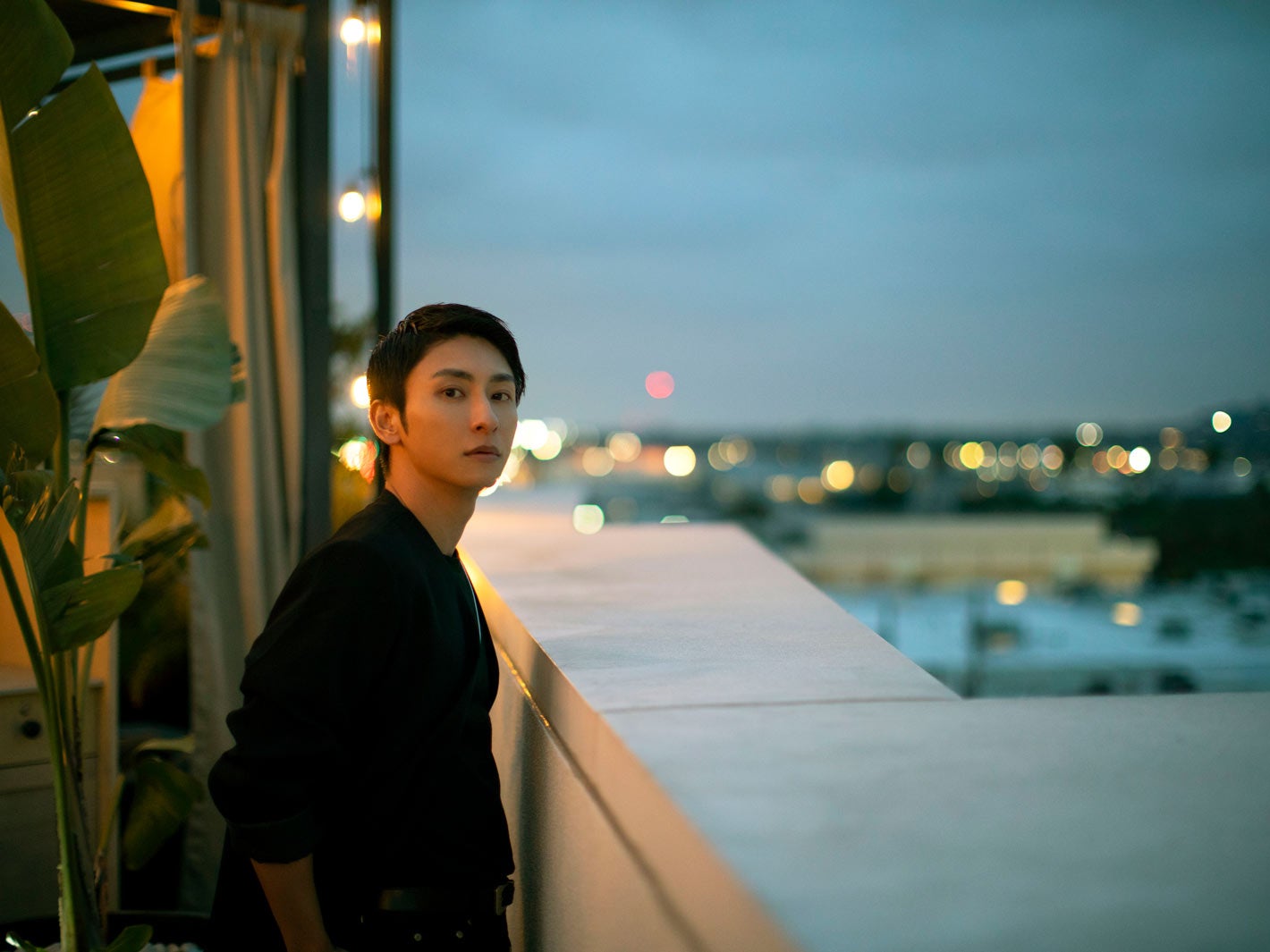 AAA與真司郎“ポジティブ野郎”に生まれ変われた理由明かす　初“文字中心”単行本先行カット解禁＜すべての生き方は正解で不正解＞