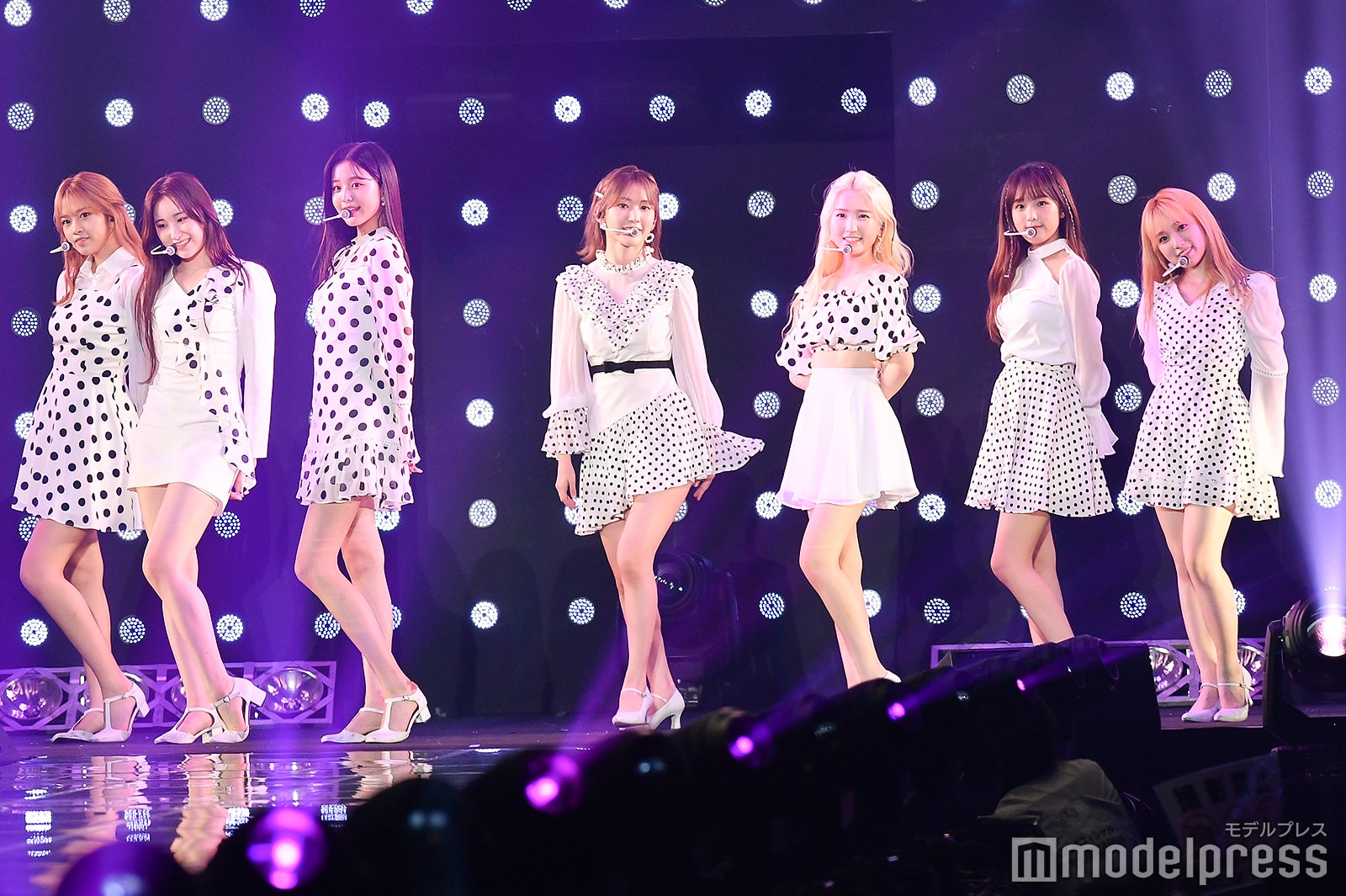 IZ＊ONE（C）モデルプレス