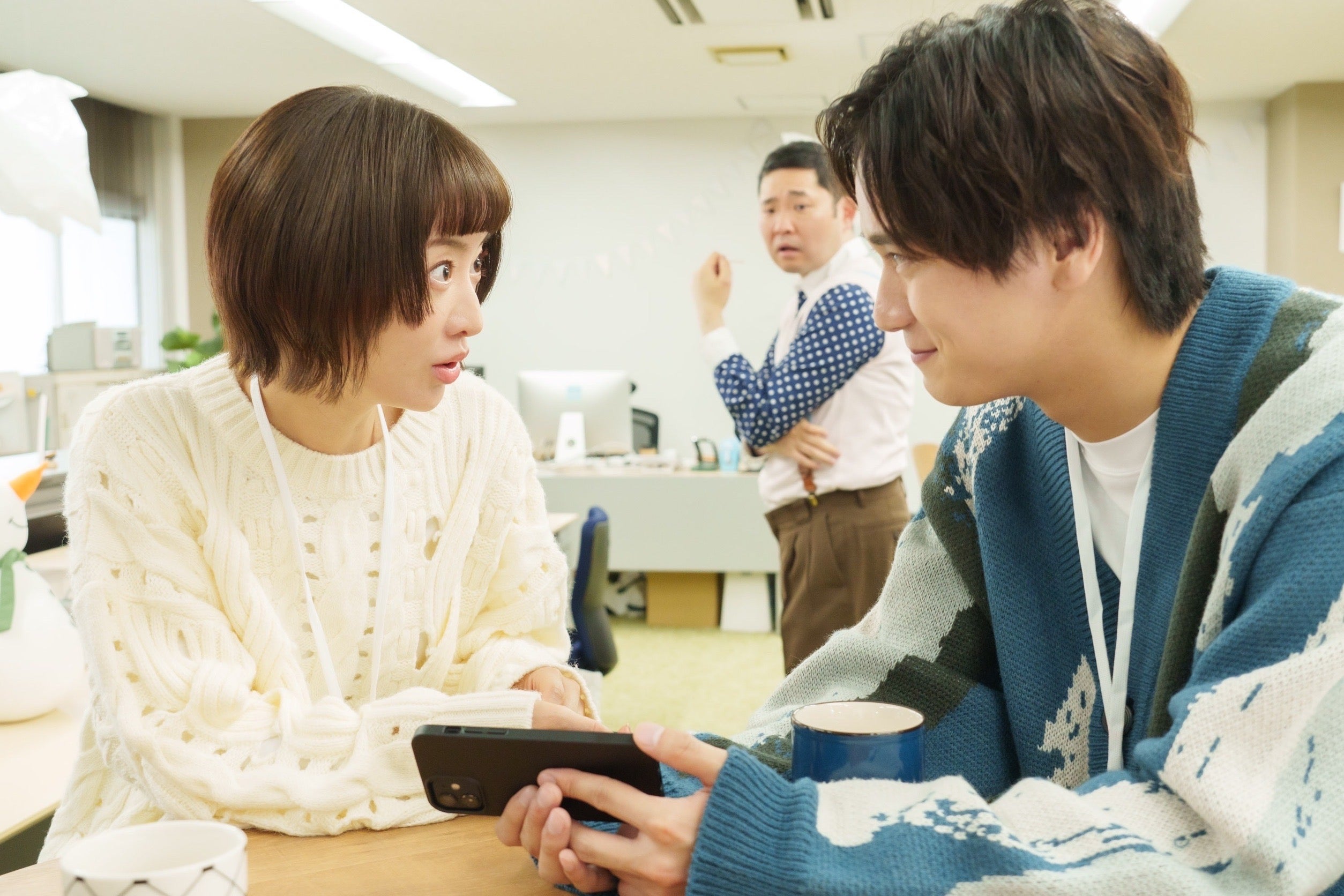 松本まりか、堀海登「最高のオバハン中島ハルコ ～マダム・イン・ちょこっとだけバンコク～」（C）東海テレビ・フジテレビ