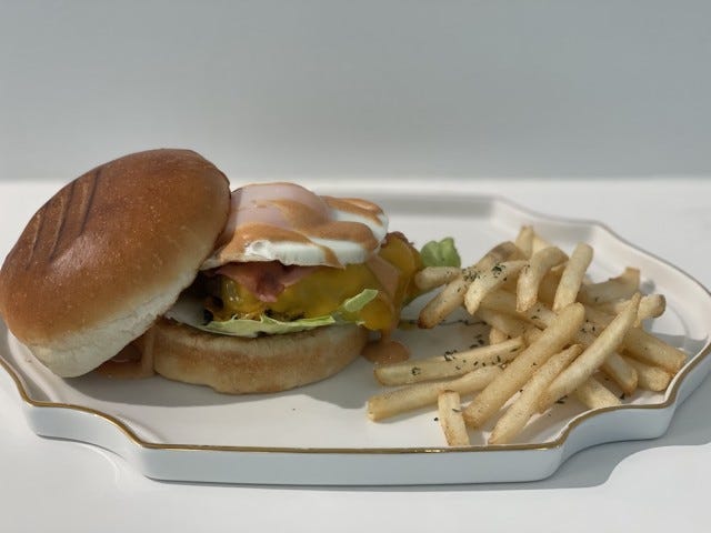 とろ～りたまごとトリュフのサンドイッチがたまらない♡