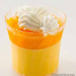 濃厚なマンゴープリンに生クリームとマンゴー果肉をのせた「マンゴープリン」¥390(税込)