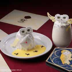 ヘドウィグ バヴァロア、ヘドウィグ ホワイトチョコバナナミルク/画像提供:ル・クルーゼ ジャポン