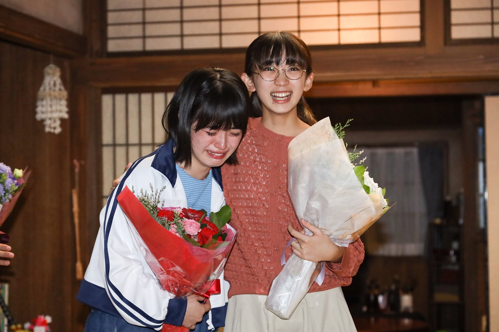 豊嶋花、近藤華（C）フジテレビ