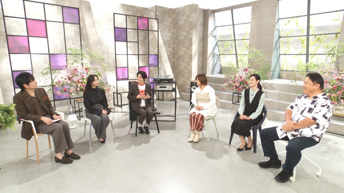 (左から)博多大吉、Cocomi、鈴鹿央士、大久保佳代子、荒川静香、伊集院光(C)テレビ朝日