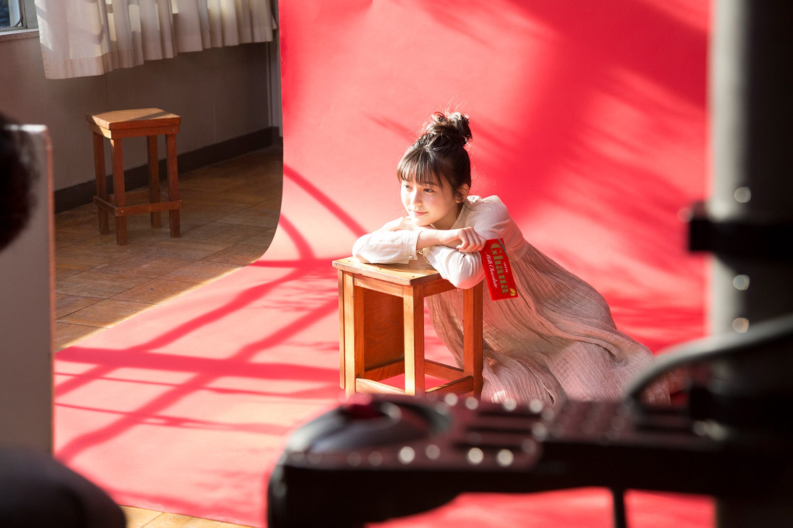 久間田琳加／新CMメイキングカット（提供画像）