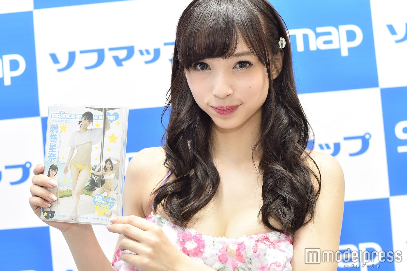 鶴巻星奈（C）モデルプレス