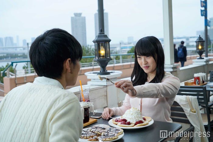 HKT48・田島芽瑠「ハツカレ」より(C)AKBラブナイト製作委員会