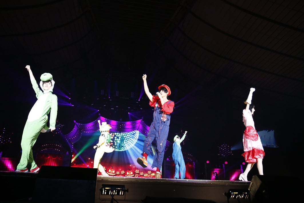 XOX（PHOTO：山内洋枝）