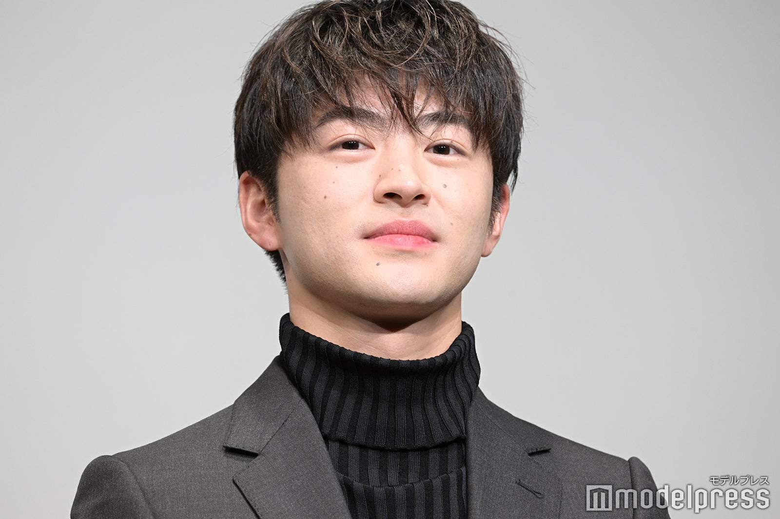 佐野玲於 （C）モデルプレス