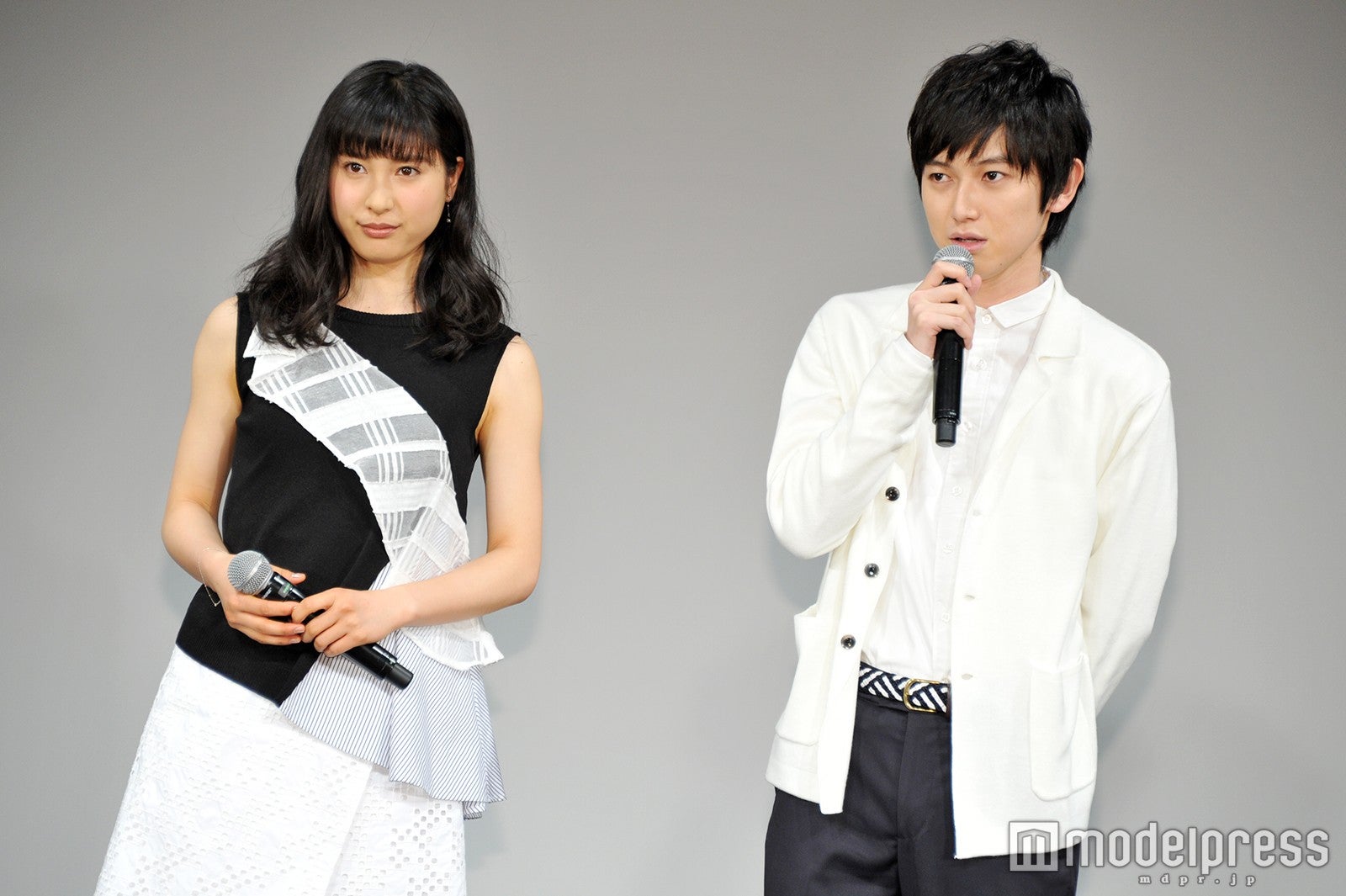 土屋太鳳、本郷奏多（C）モデルプレス