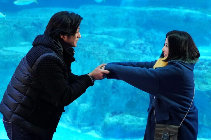 速水もこみち、吉高由里子「東京タラレバ娘」第5話より(C)日本テレビ