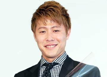 すごい美男美女【サンジャポ】柿谷曜一朗、妻の美人女優と現る「奥様お綺麗」「昔とイメージ変わった」「知らなかった」結婚10年、綺麗ママの雰囲気ガラリ変わった