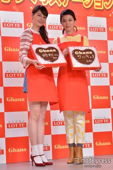 長澤まさみ（左）と武井咲（右）