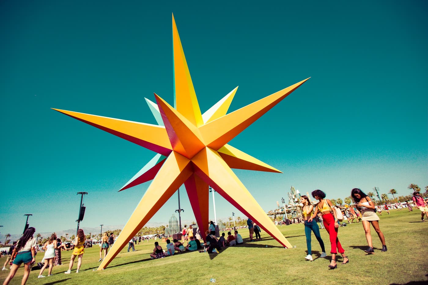 オフィシャル・パッケージ・ツアーの二次募集は1月26日(日)まで