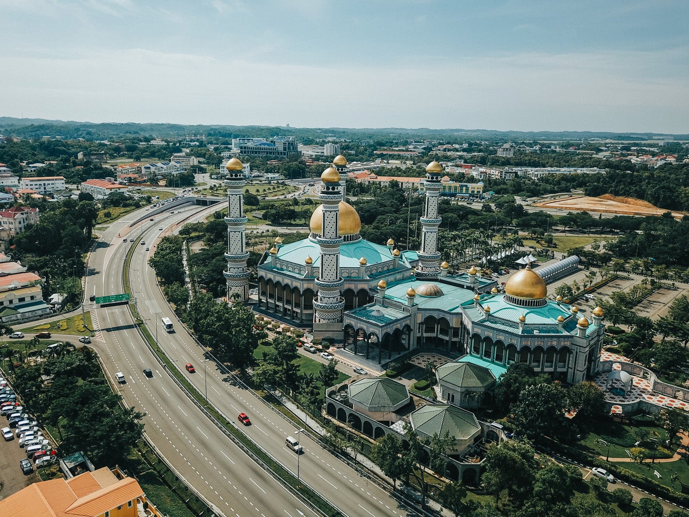 ジャメ・アスル・ハサナル・ボルキア・モスク