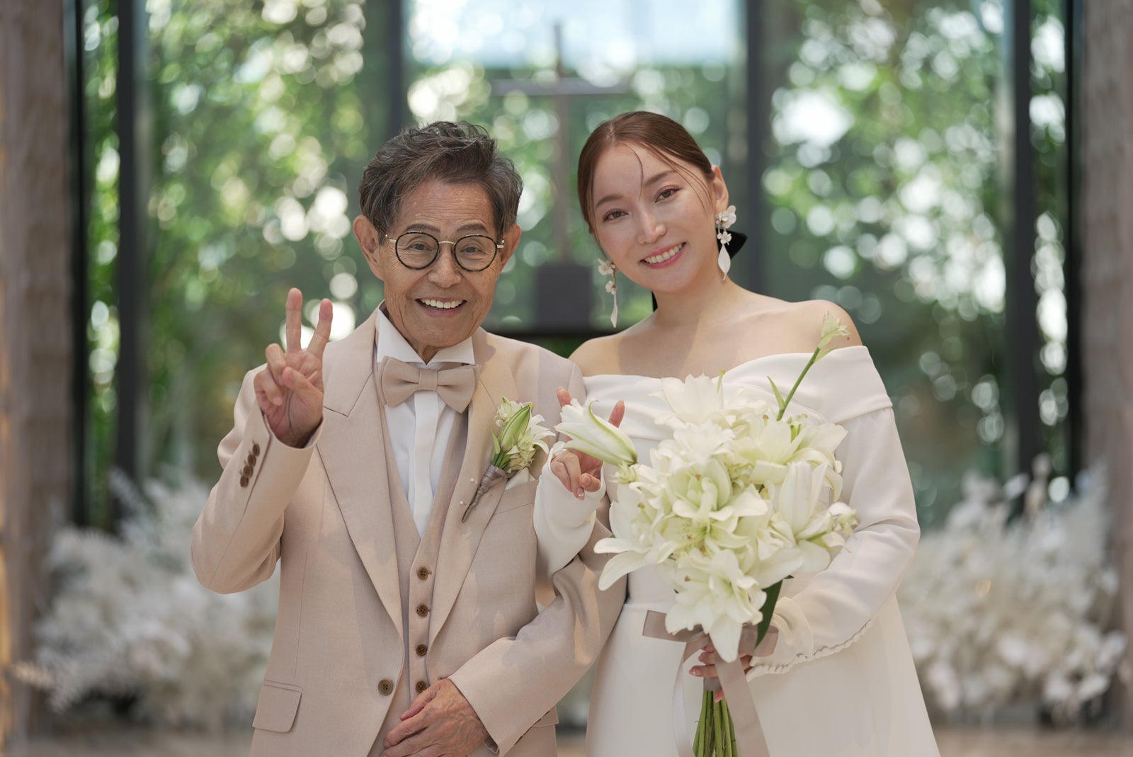 加藤茶＆綾菜夫妻“結婚15年目”誓い新たにウエディング姿披露 年の差婚バッシング・大病…歩み振り返る