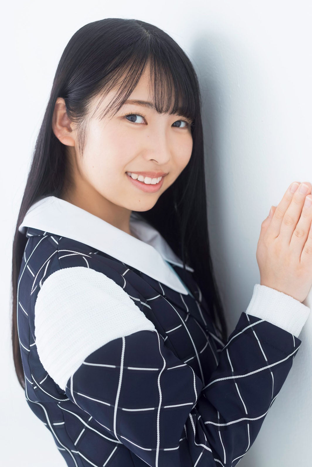 井出叶（C）田中智久、光文社