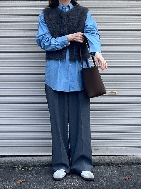 ブルーシャツコーデ1