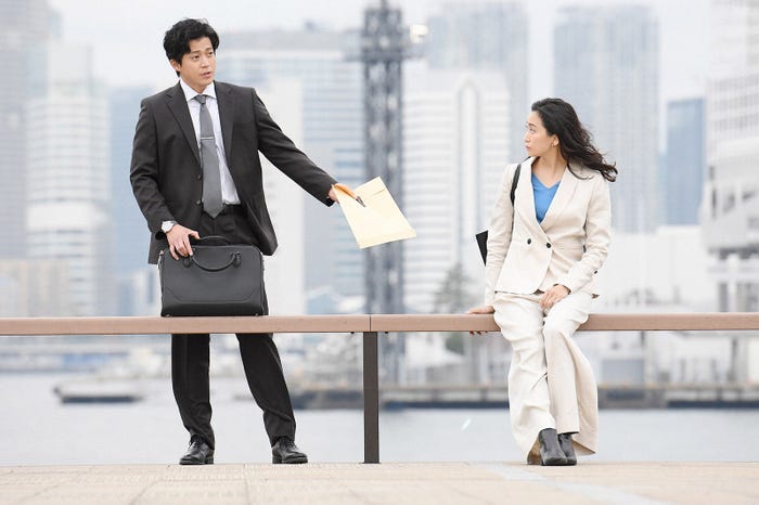 小栗旬、杏/「日本沈没ー希望のひとー」第1話より(C)TBS