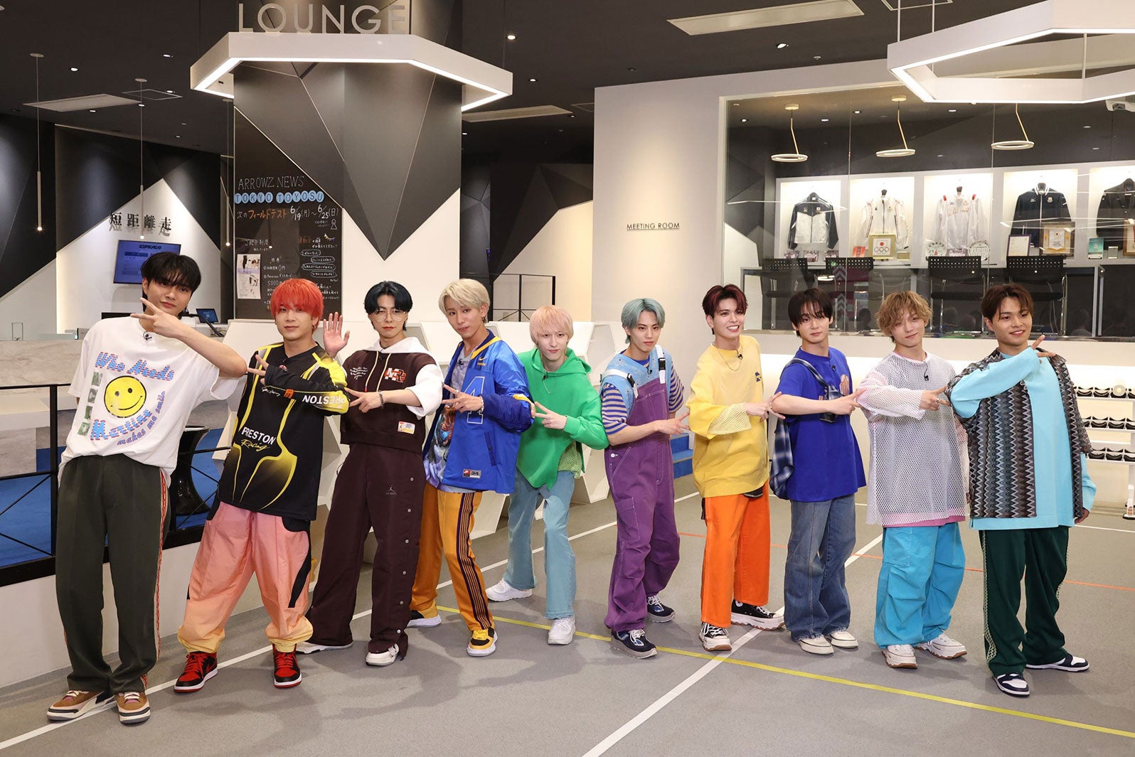 （左から）中川勝就、本田康祐、佐野文哉、浦野秀太、四谷真佑、小堀柊、栗田航兵、太田駿静、古瀬直輝、海帆（C）フジテレビ