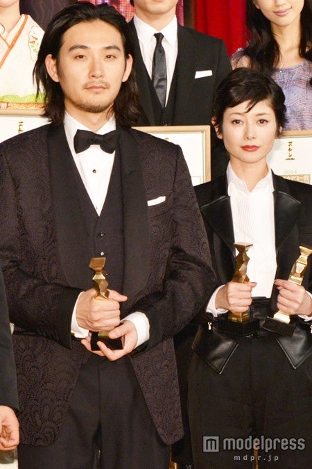 真木よう子、35年ぶり快挙　松田龍平と共に心境を語る