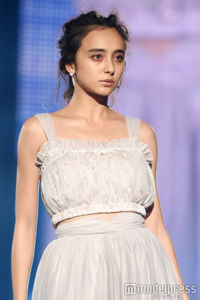 石田ニコル×「snidel」(C)モデルプレス