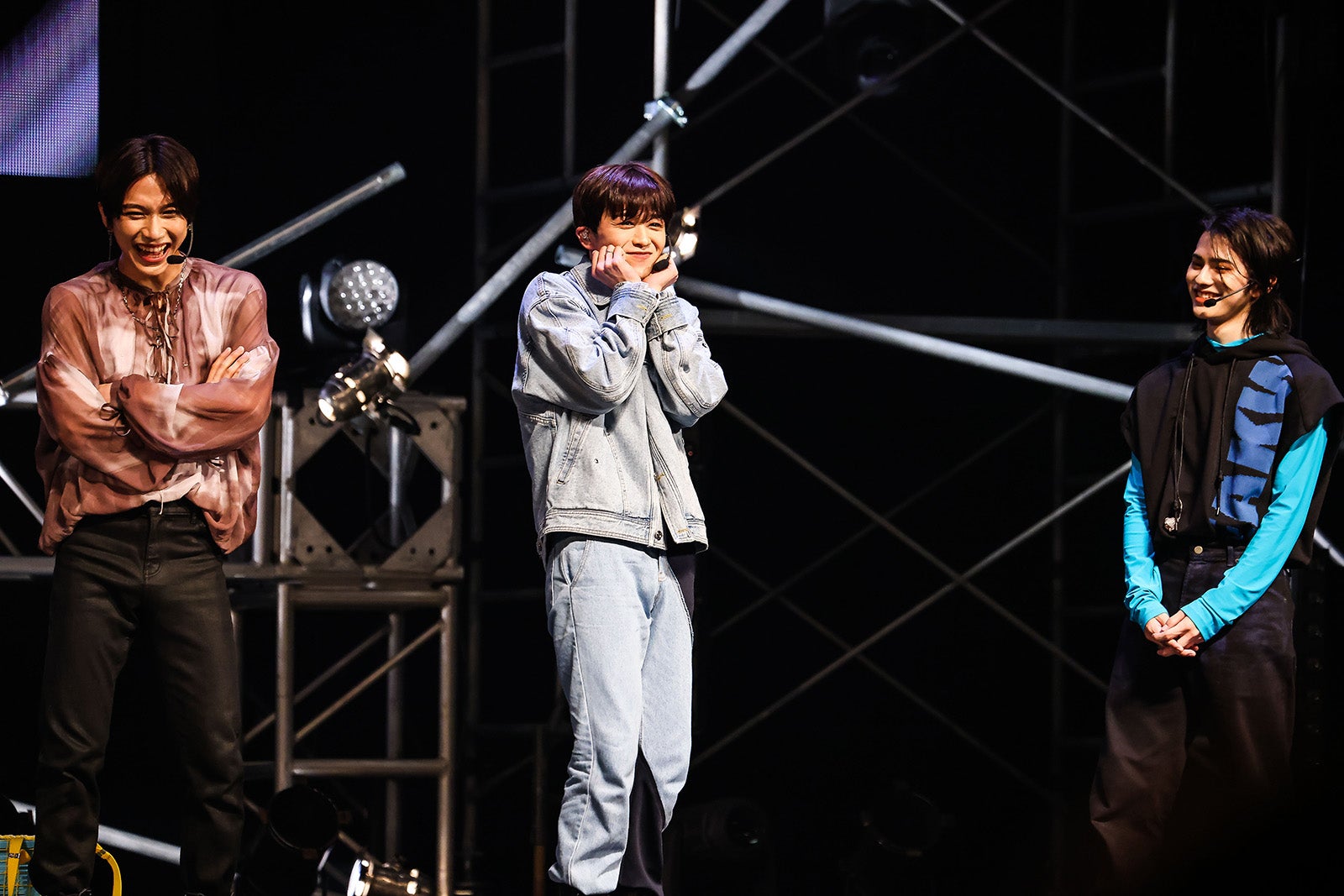 INI後藤威尊にハプニング 土下座の事態で藤牧京介らツッコミ＜「M」COMEBACKSHOW＞