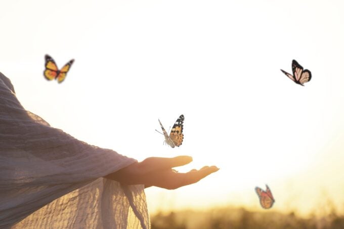 占い師「2026年これがあるとNG！」2025年末までに【手放す】べきもの5つ