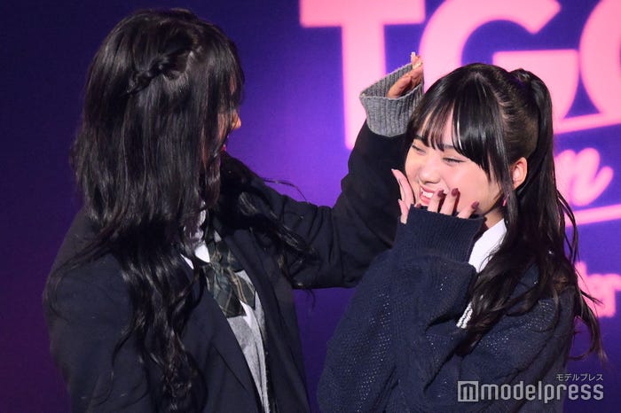 榊原樹里、川野明愛(C)モデルプレス