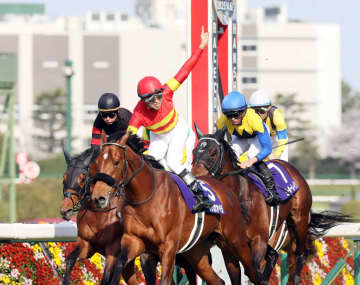 24、25年大阪杯連覇ベラジオオペラが現役引退 今後は社台SSで種牡馬入り