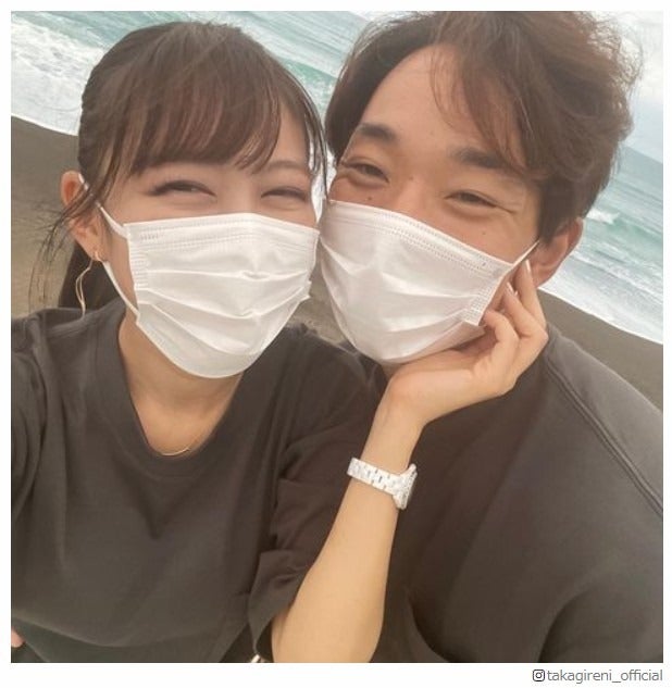 ももクロ高城れに、日ハム・宇佐見真吾選手との結婚を発表 生配信で報告