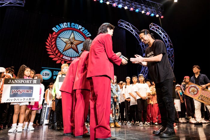 ダンス大会「DANCE CUP 2017」の様子(画像提供:LDH JAPAN)
