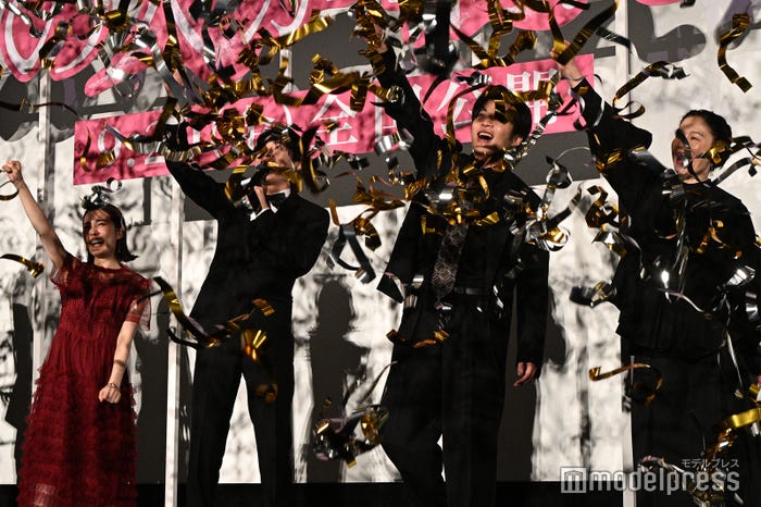 北香那、高橋文哉、田中圭、坂井真紀(C)モデルプレス