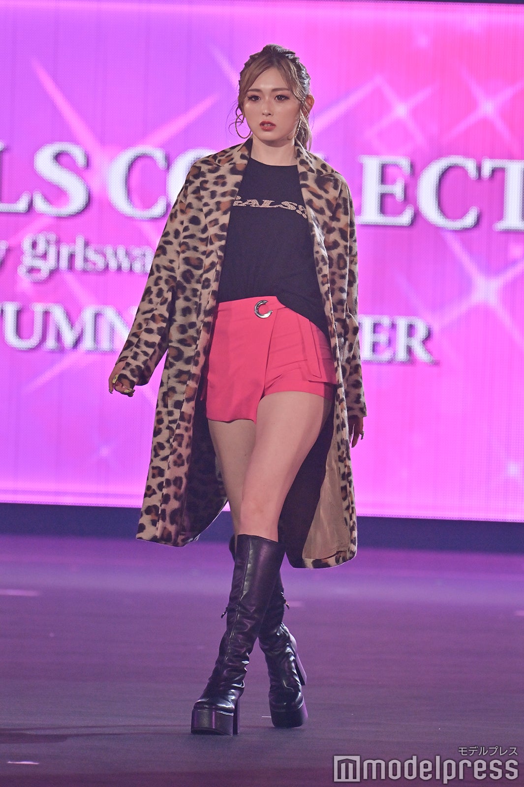 （C）モデルプレス