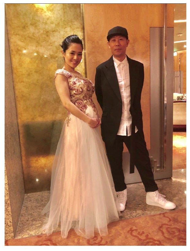 ふっくらとしたお腹の蒼井そらと夫・DJ NON/蒼井そらオフィシャルブログ(Ameba)より