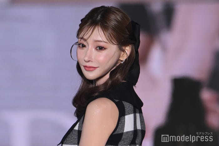 明日花キララ「関コレ 2023 S/S」より(C)モデルプレス