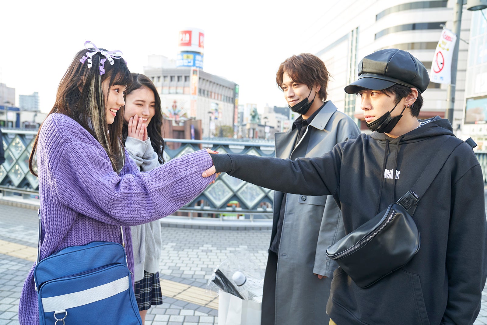 志田こはく、山下幸輝「ガチ恋粘着獣」第4話より（C）ABC