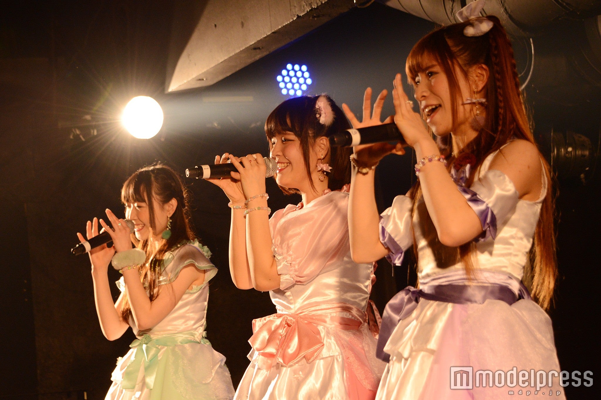 HAPPY ANNIVERSARY（C）モデルプレス