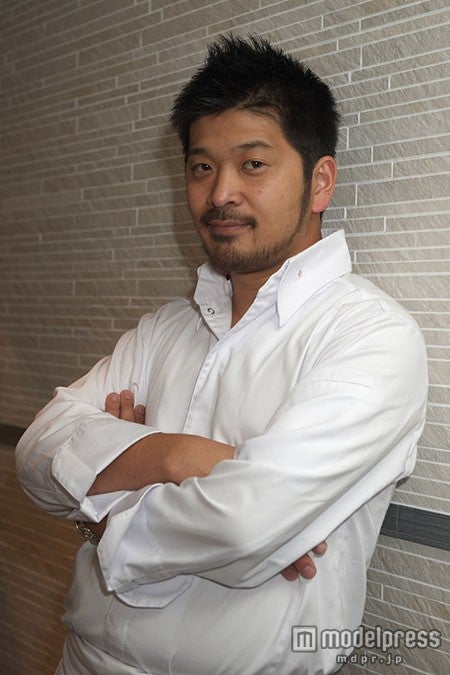 人気シェフ松嶋啓介氏の料理も堪能できる