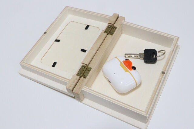 木製ブック型収納ボックス（フォトフレーム付、チェキサイズ）　小物
