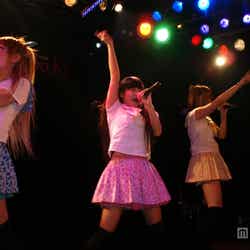 GALDOLL(左から:江崎奈々帆、西永嶺花、坂井樹乃)