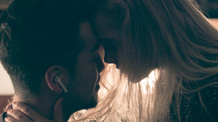 凌、ビビ「TERRACE HOUSE TOKYO 2019-2020」32nd WEEK(C)フジテレビ/イースト・エンタテインメント