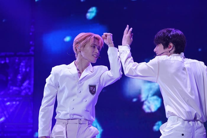 木村柾哉、尾崎匠海(C)LAPONE ENTERTAINMENT