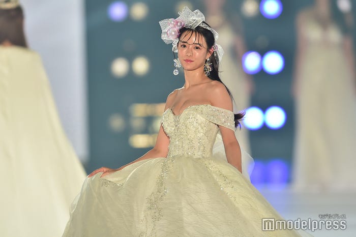 るな(C)モデルプレス