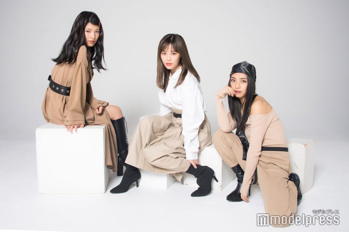 (左から)石井杏奈、鷲尾伶菜、SAYAKA(C)モデルプレス