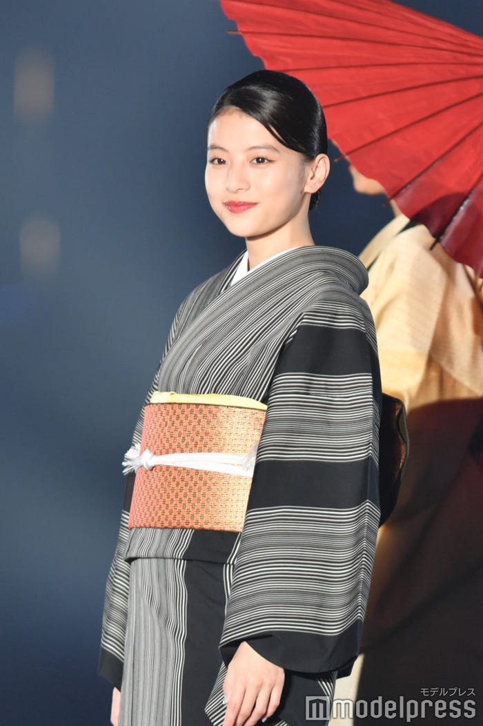 出口夏希 (C)モデルプレス